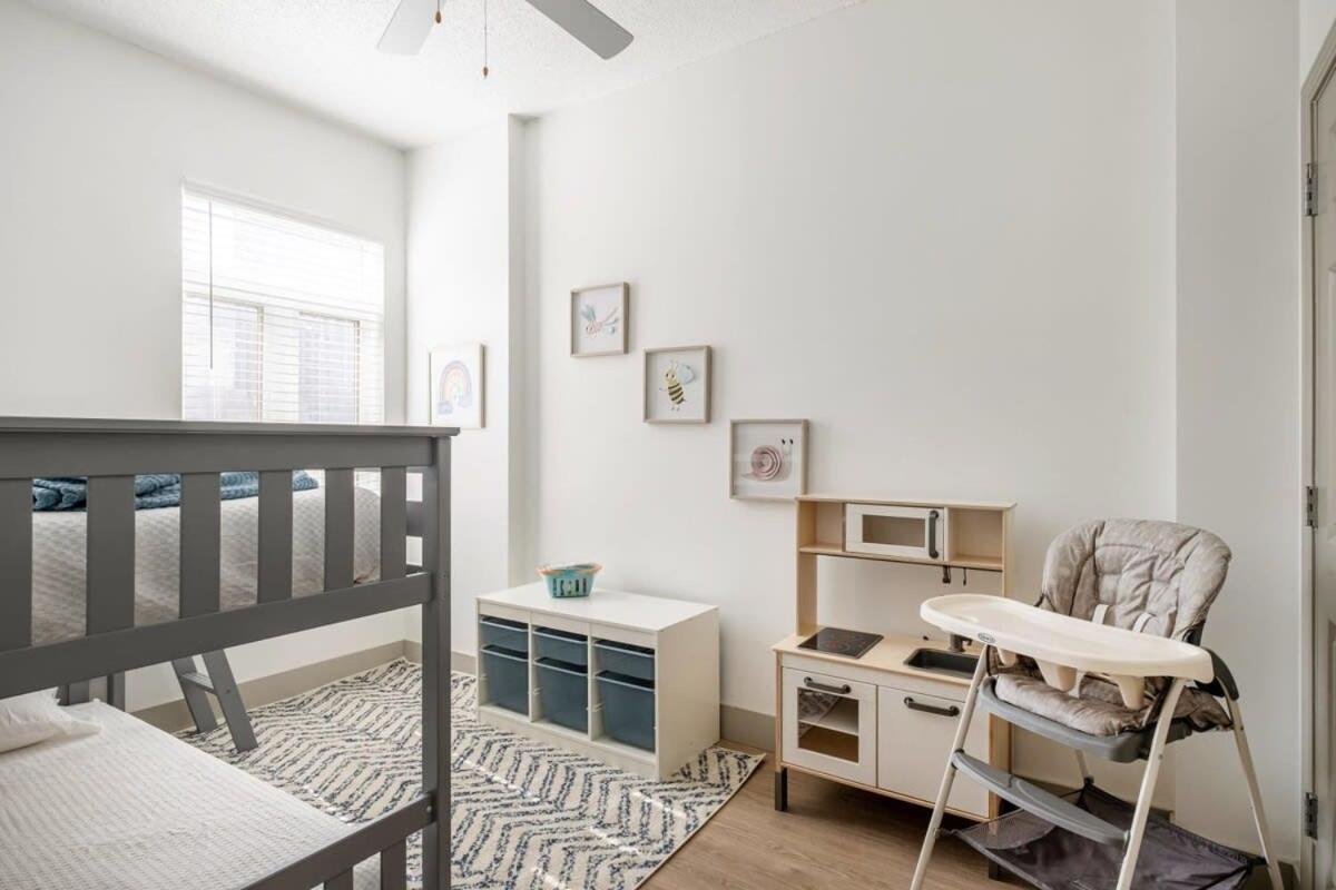 4B 3Ba Premium Family Apartment With Gym Charlotte Bagian luar foto